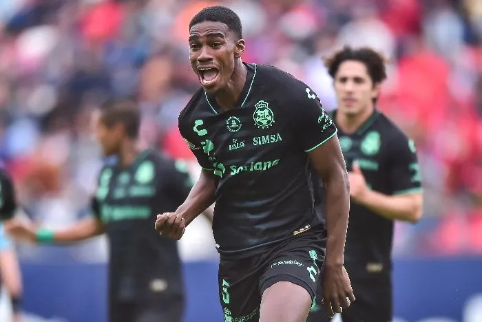 MEXSPORT Félix Torres celebra su gol