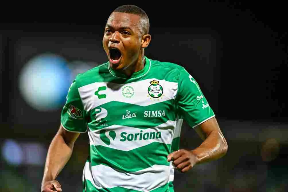 MEXSPORT Preciado en festejo de gol en el Apertura 2023