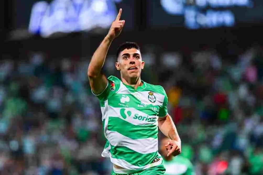 MEXSPORT Brunetta en celebración de gol