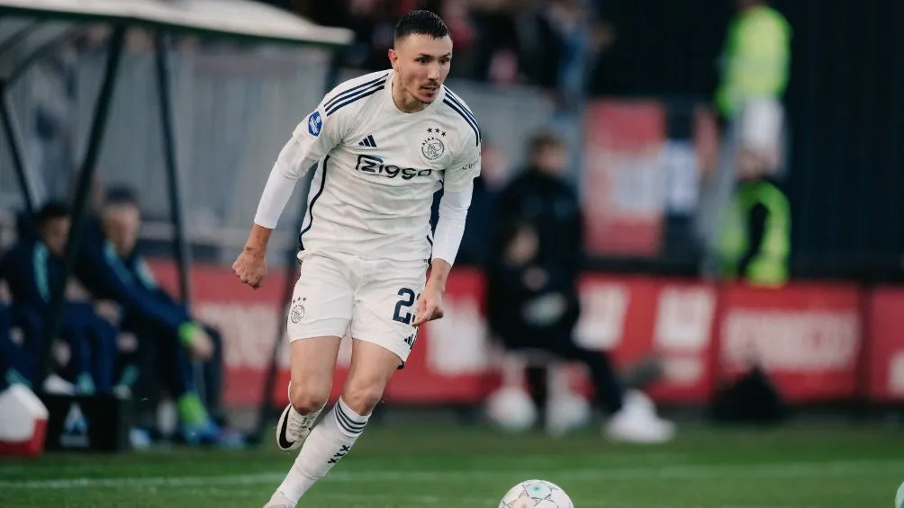 Ajx suma su tercer partido sin ganar