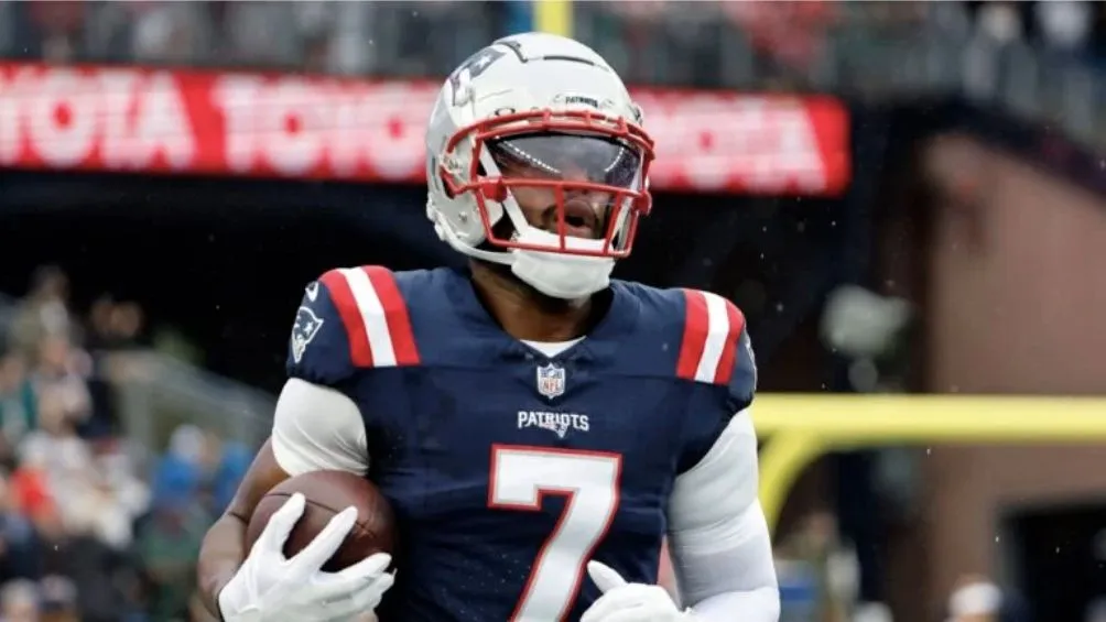 Smith-Schuster como jugador de los Pats