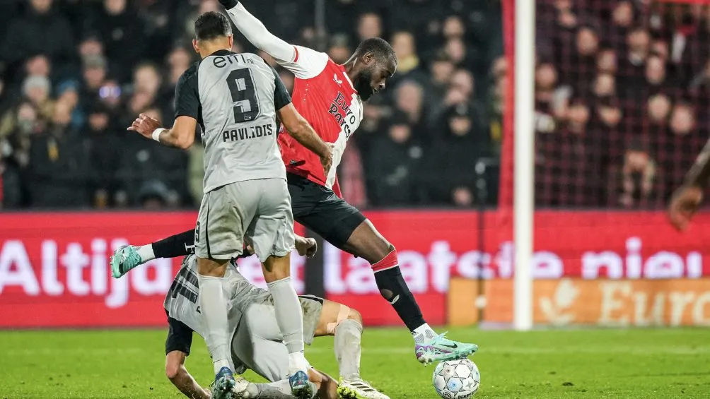 Al final el AZ se pudo llevar el empate