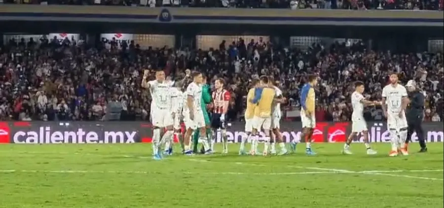 CAPTURA DE PANTALLA: VIDEO Alan Mozo platicando con Julio González