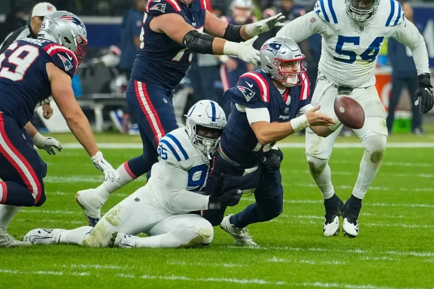 AP Jones salió reemplazado