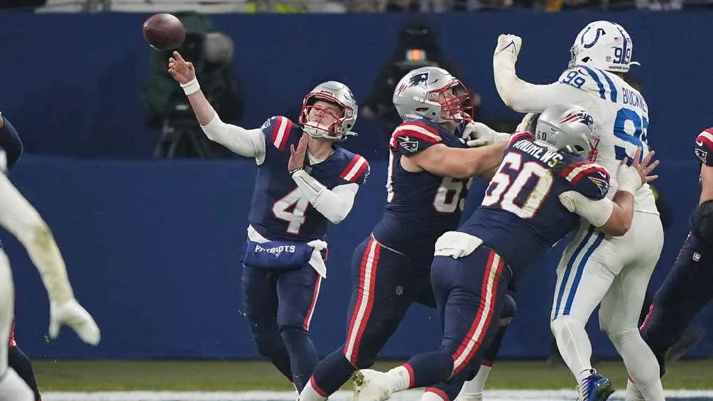 Zappe entró al partido