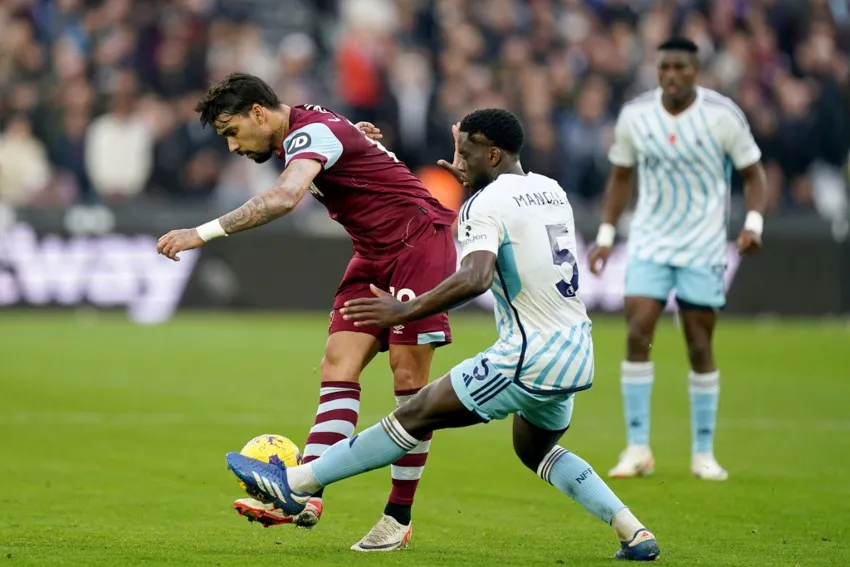 Los Hammers se mantienen en los primeros diez equipos de la tabla