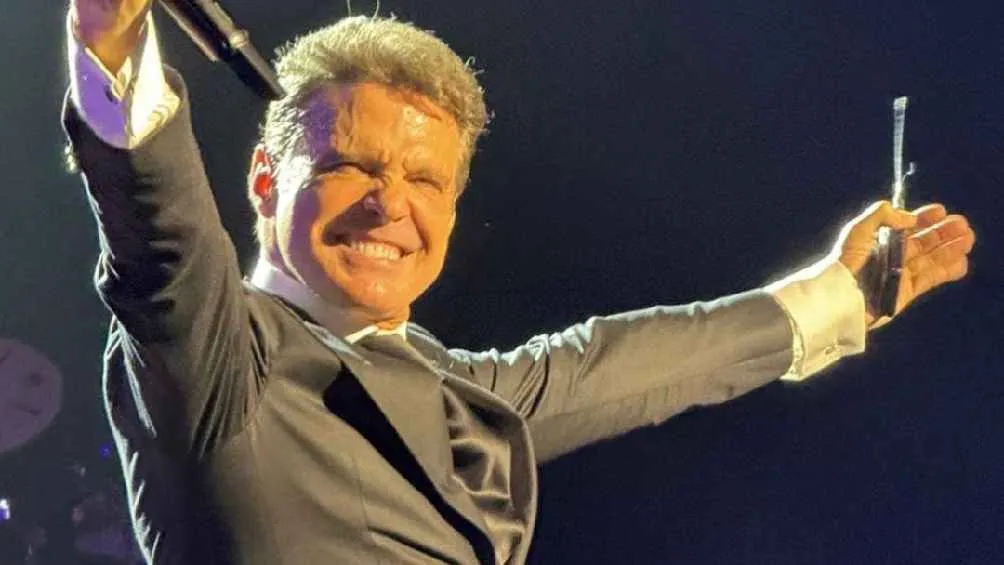 Luis Miguel sigue con su gira