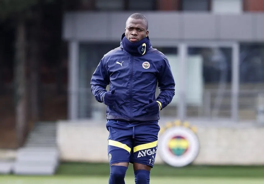 El ecuatoriano no estará disponible