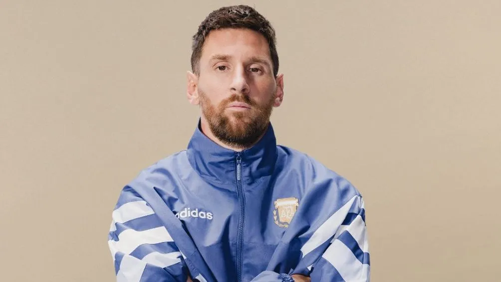 Messi presentó también una sudadera edición especial