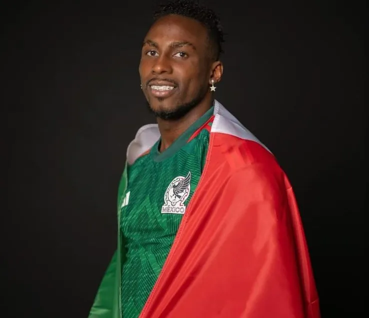 Julián Quiñones fue convocado a la Selección Mexicana
