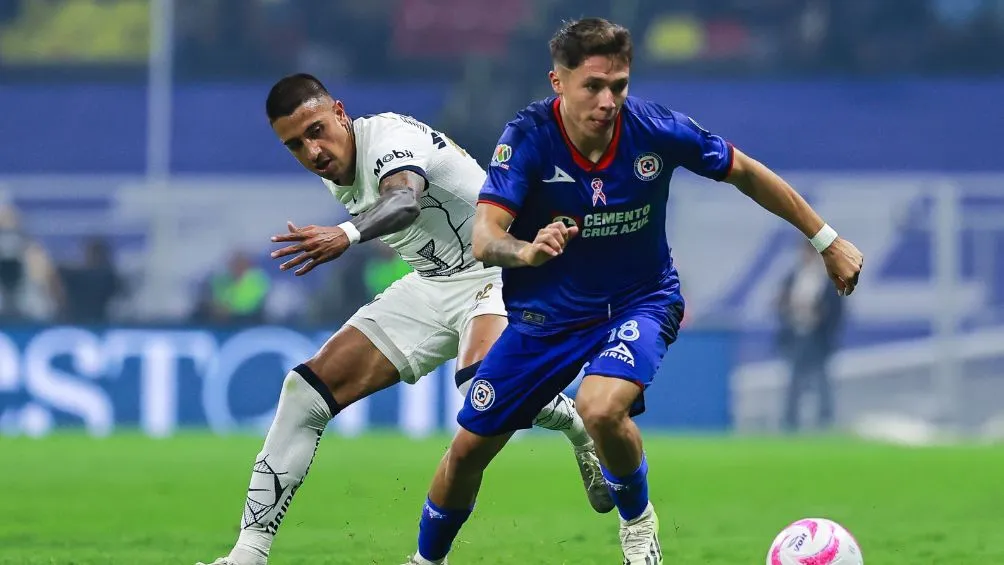 El extremo mexicano en el partido contra Pumas