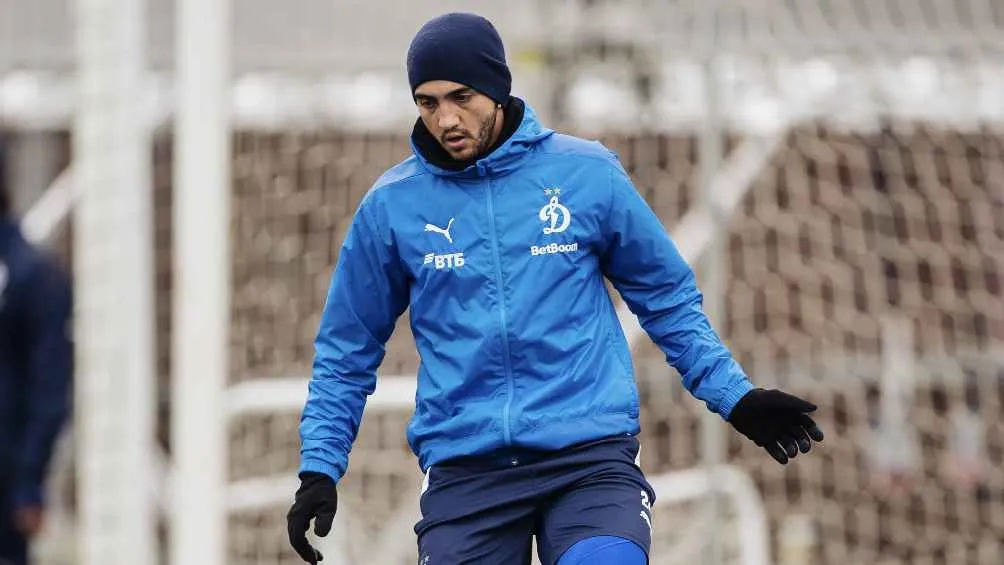 El mexicano fichó con Dinamo Moscu