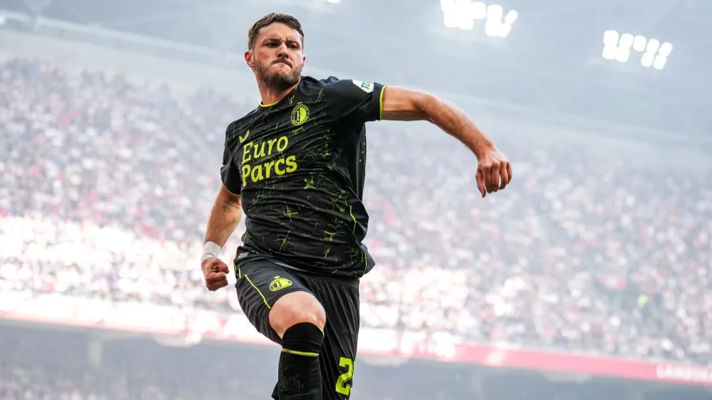 En la presente Eredivisie le hizo triplete al Ajax