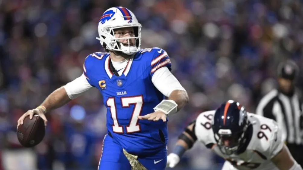 Josh Allen en el juego ante Denver
