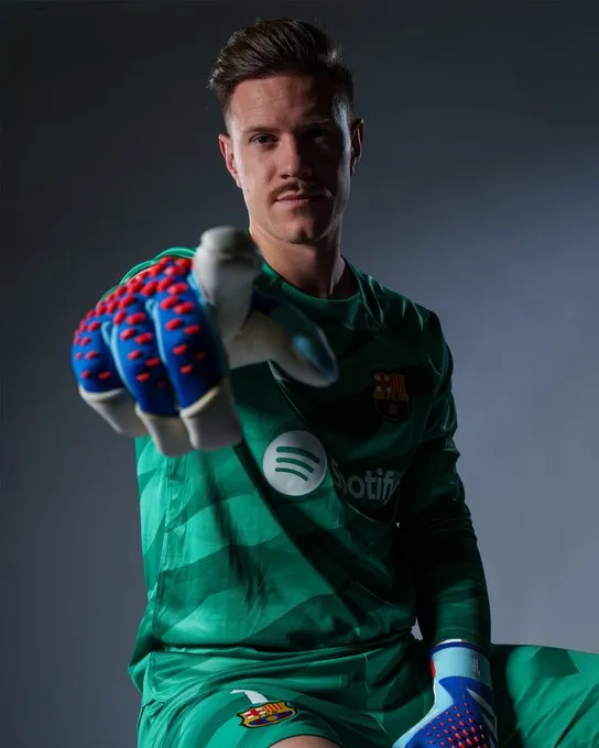 Ter Stegen se unió al Movember
