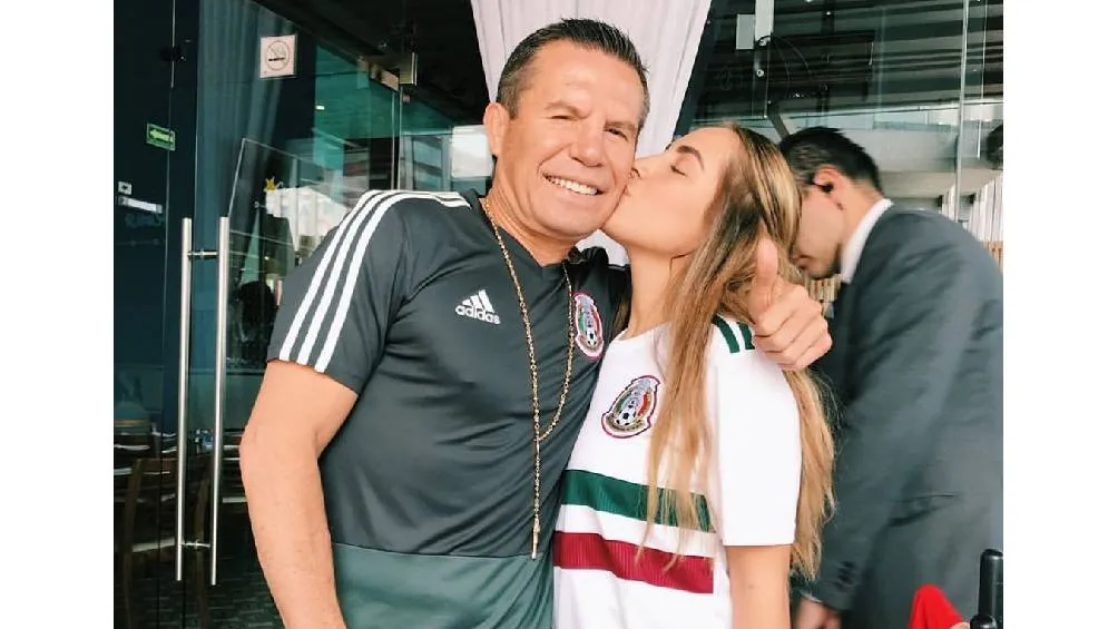 Nicole lamenta que su padre sufra por no poder ayudar a sus hijos.