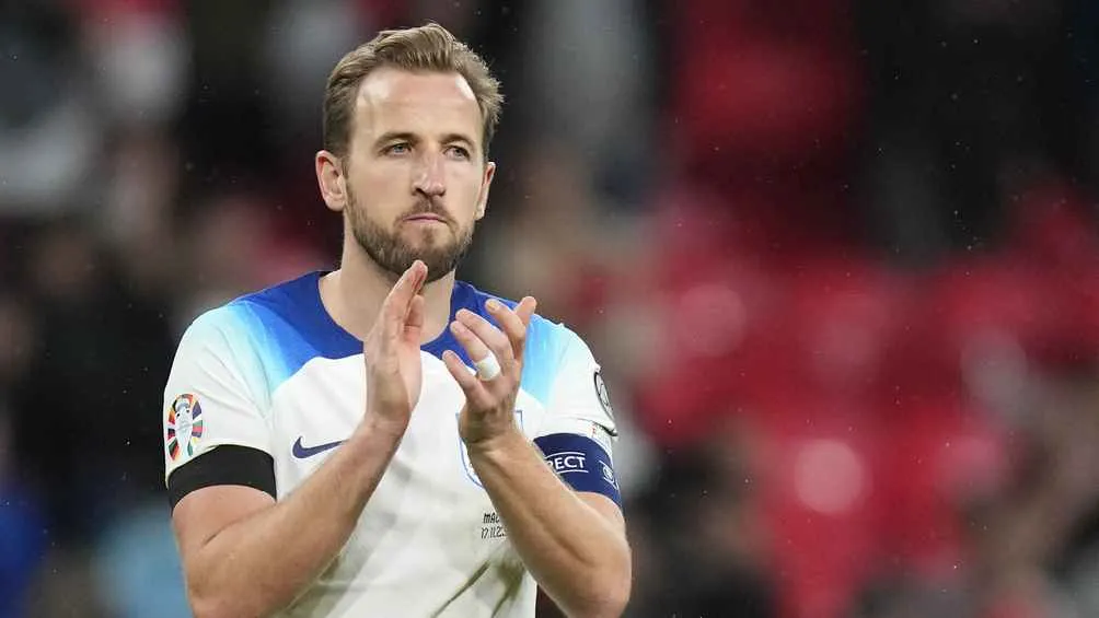 Inglaterra sigue invicto