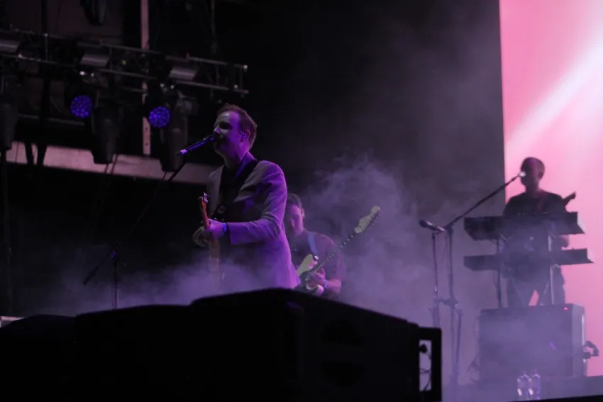 Two Door' Cinema Club en 'acción' en el Corona Capital