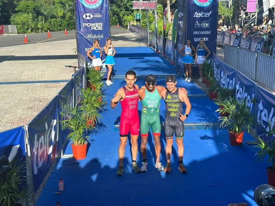 Podio del Triatlón de Xel-Ha
