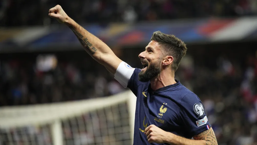 Olivier Giroud lució con doblete