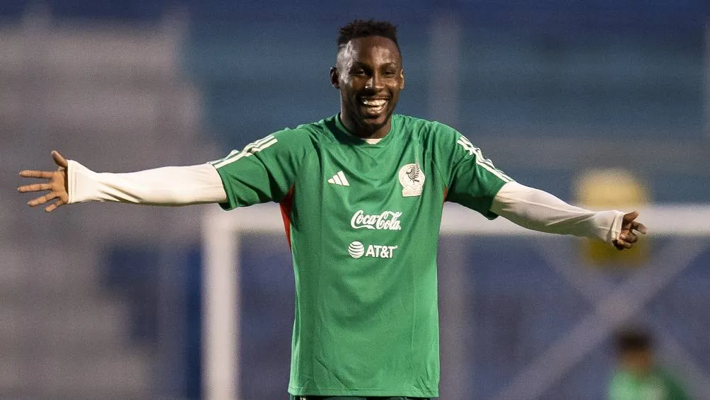 Quiñones pelea por la titularidad en el Tri