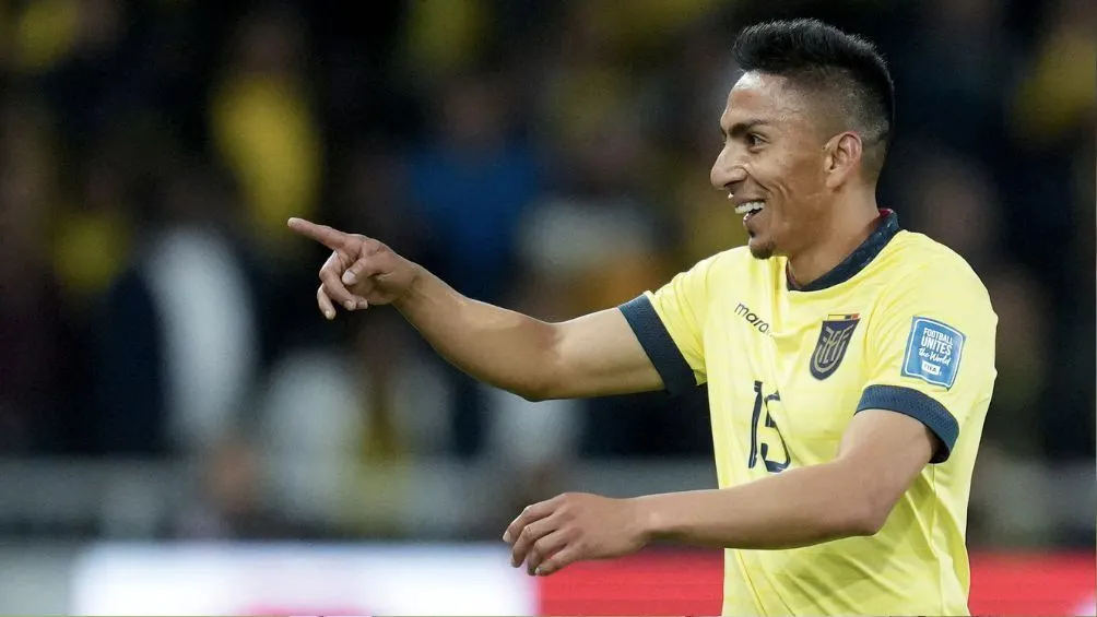 Mena celebra el gol ante Chile