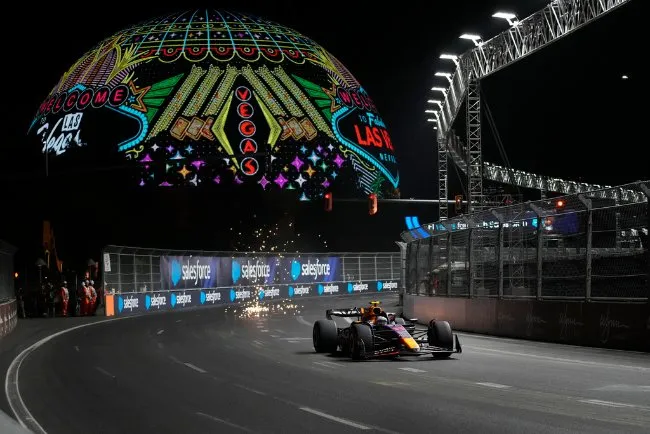 Checo Pérez durante el GP de Las Vegas