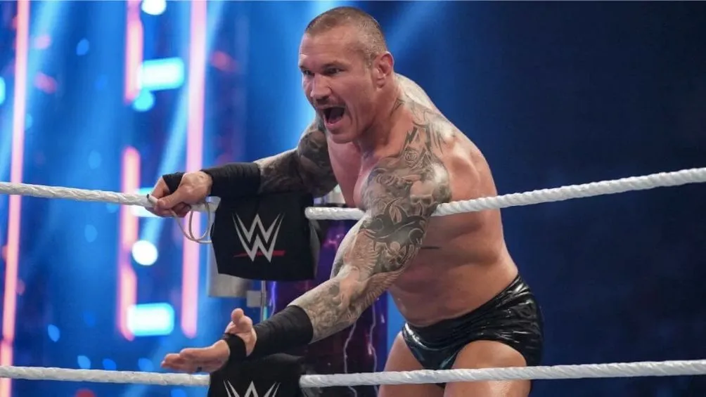 'El Asesino Cerebral' esperando el tag