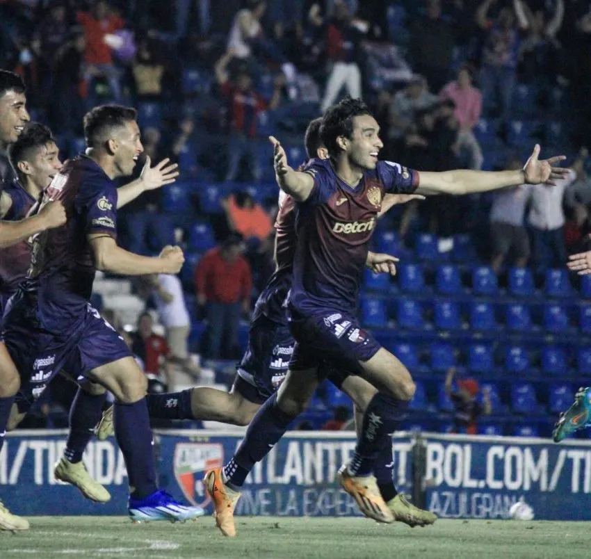 Festejo de gol por parte de los atlantistas