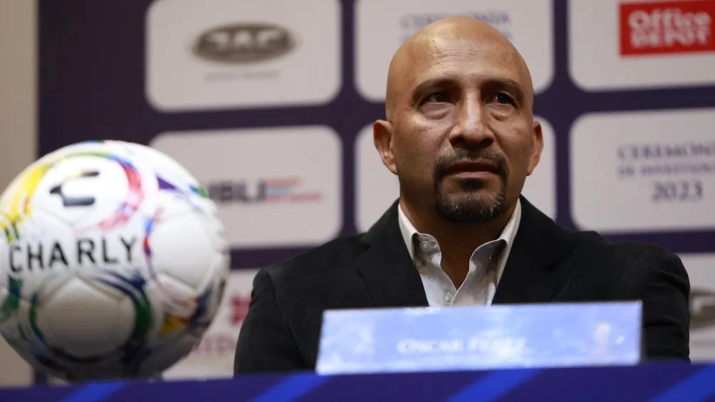 Conejo Pérez deja Cruz Azul