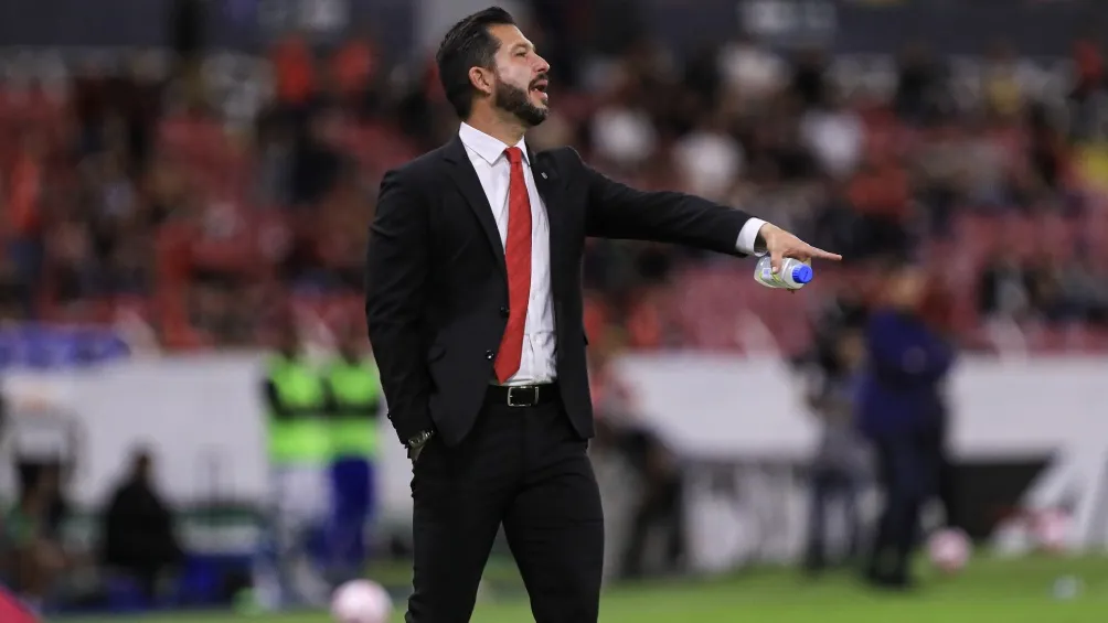 Benjamín Mora dejó el timón de los rojinegros