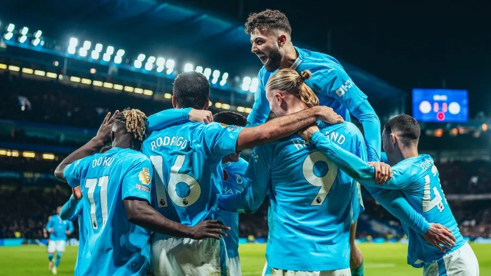 Los Citizens festejan un gol en la Premier 23-24
