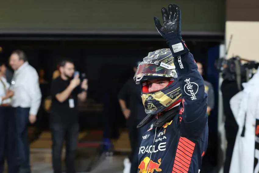 Verstappen, poleman en Yas Marina