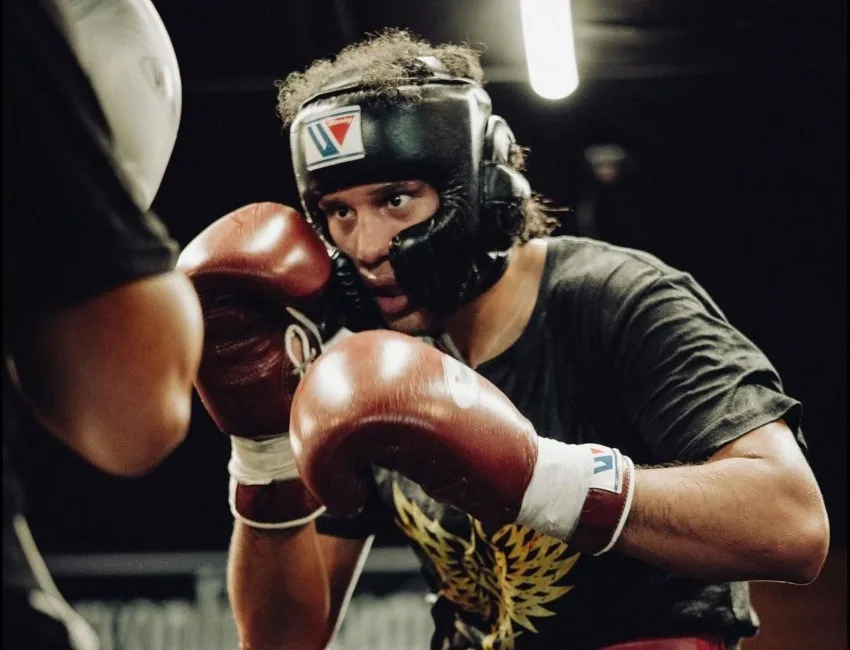 David Benavidez es favorito a ganar