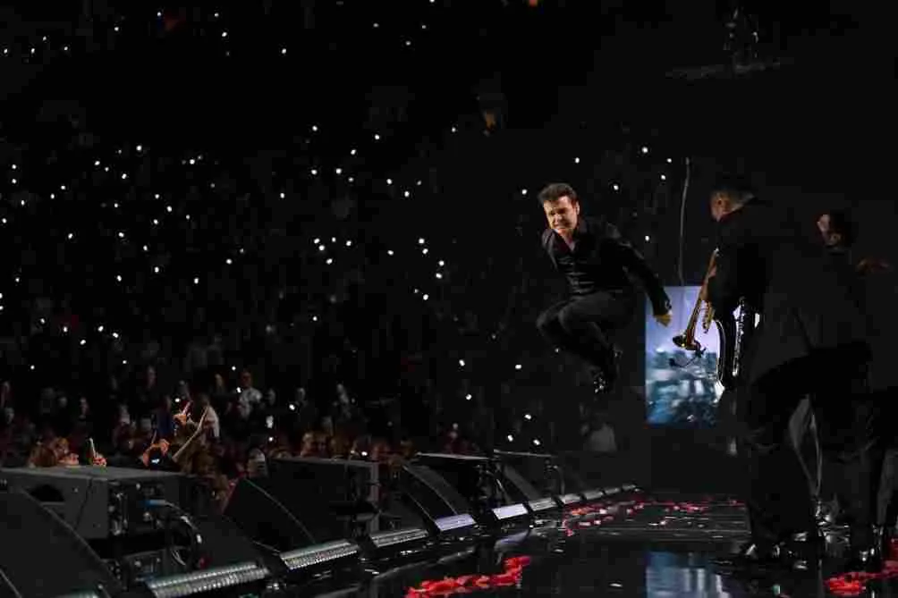 Luis Miguel durante uno de sus conciertos