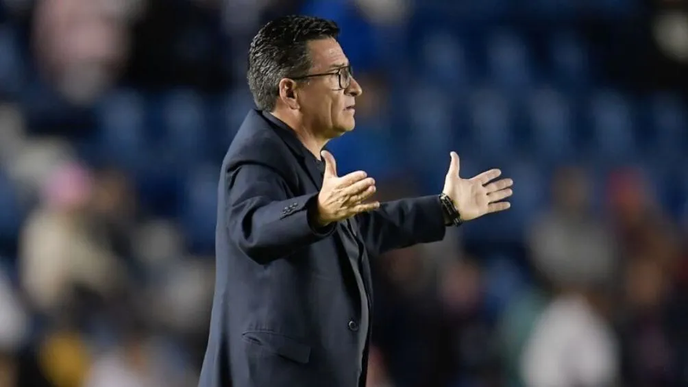 MEXSPORT Mario García dirigiendo al Atlante