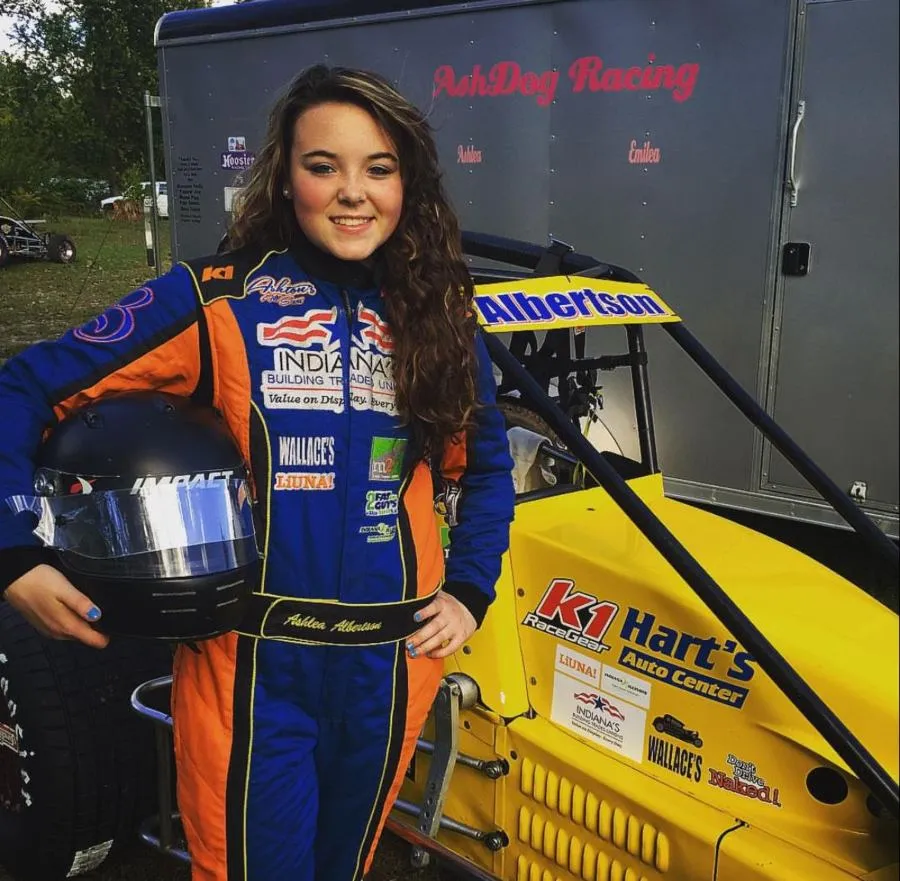 Albertson fue integrante del equipo Tony Stewart Racing