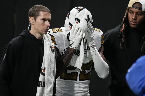 Rashid Shaheed salió lesionado