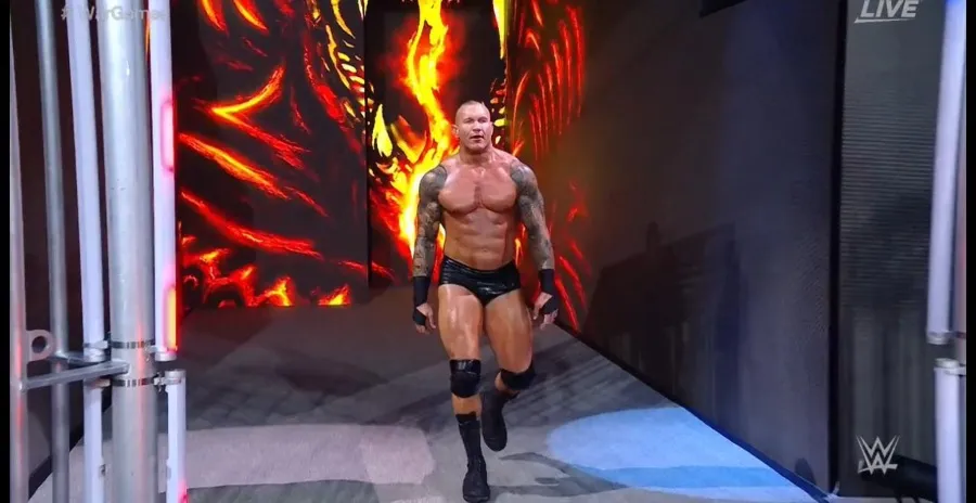TWITTER: @WWE Randy Orton también regresó