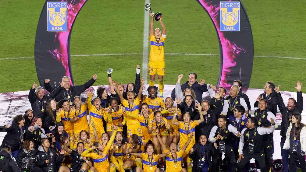 Tigres levantó el nuevo título