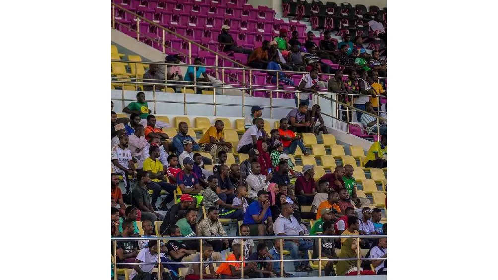 Twitter: @fedcomfootball Un grupo de aficionados analiza poner una queja ante las autoridades.