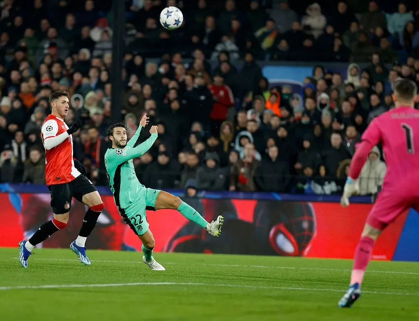 Giménez en el partido ante el Atleti de Champions