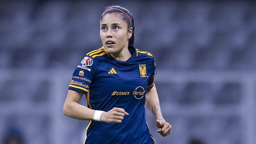 Lizbeth Ovalle en un partido con Las Amazonas