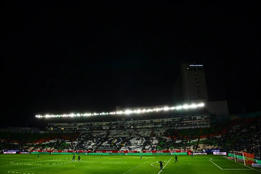 Nou Camp, casa del León