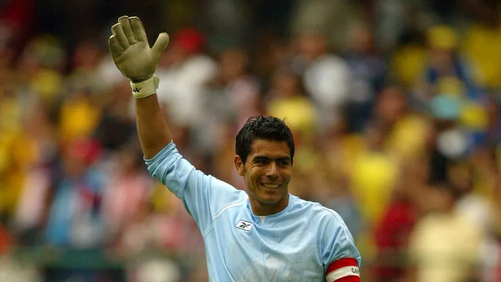 Oswaldo Sánchez durante un partido