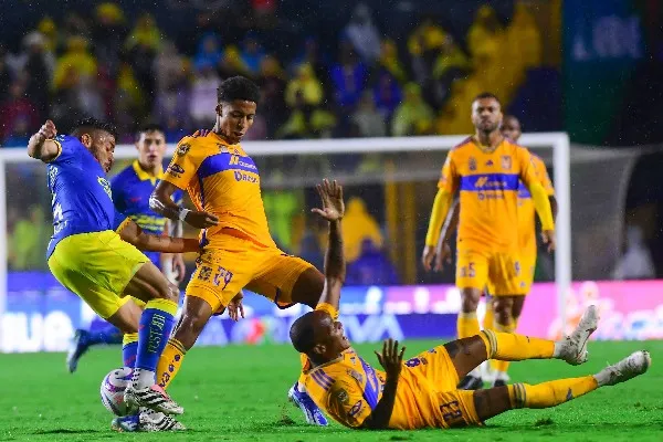 MEXSPORT Tigres enfrentando al América