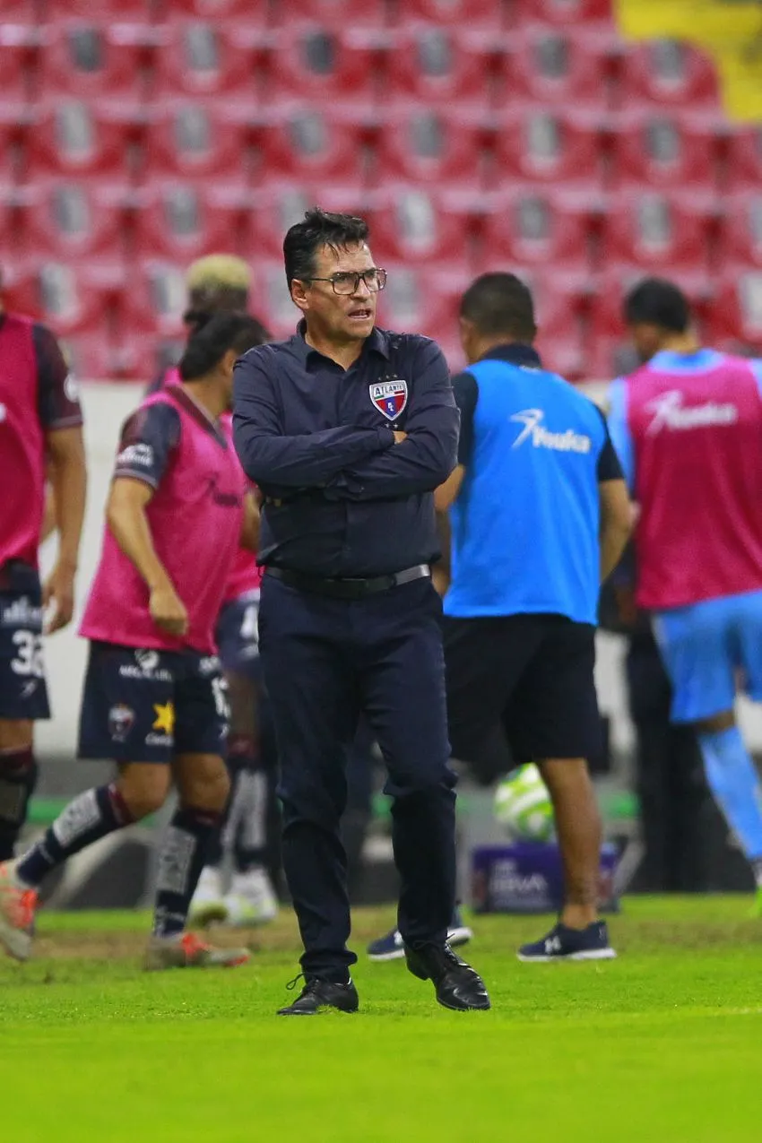 Mario García en un partido del Atlante