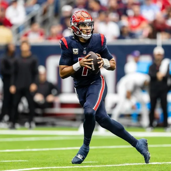 INSTAGRAM @cj7stroud Stroud jugando con los Texans