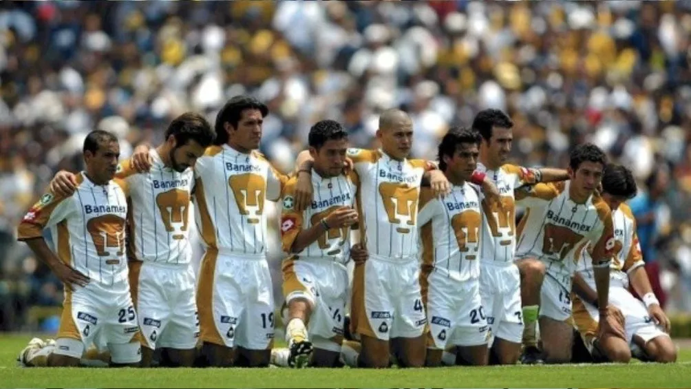 El equipo durante la tanda de penales ante Chivas