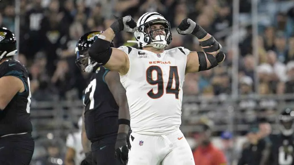 Cincinnati sacó la victoria de visita